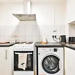 Guestready - Cosy Home In Colindale